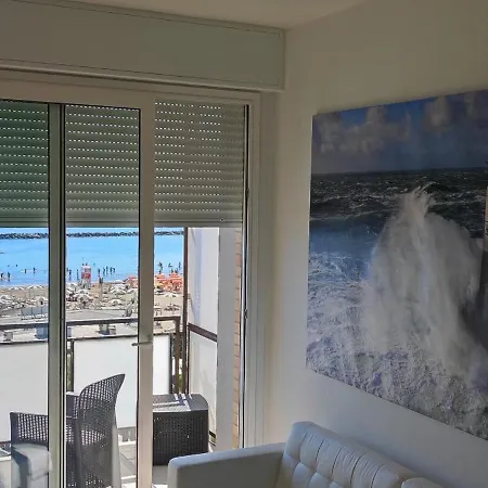 Adriatico Apartman *
