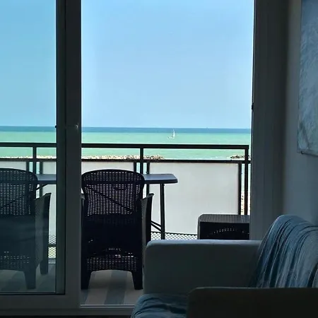Adriatico Apartman *