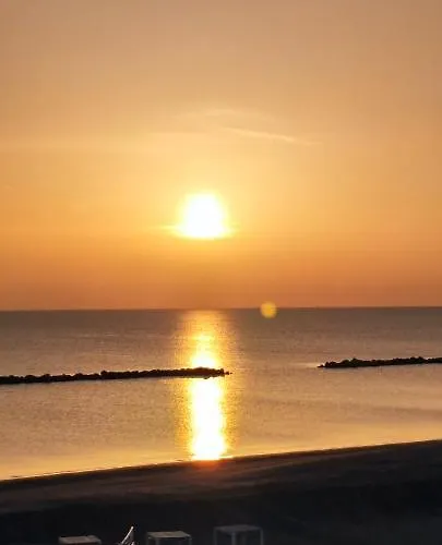 Adriatico Apartman *